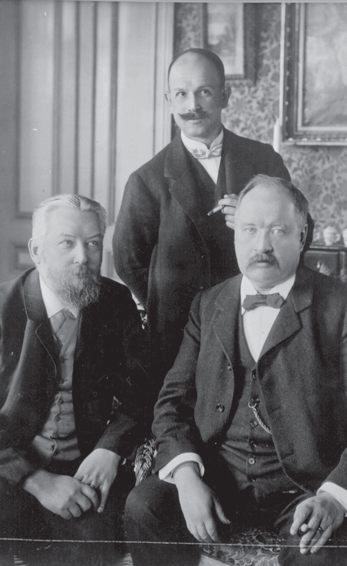 Photograph of Friedrich Ostwald with Svante August Arrhenius.
